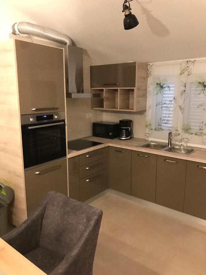 Albatros Apartman Kaštel Sućurac Kültér fotó